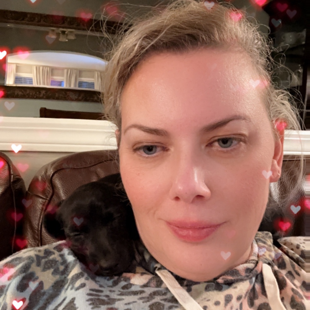 Meet your Posher, Emily